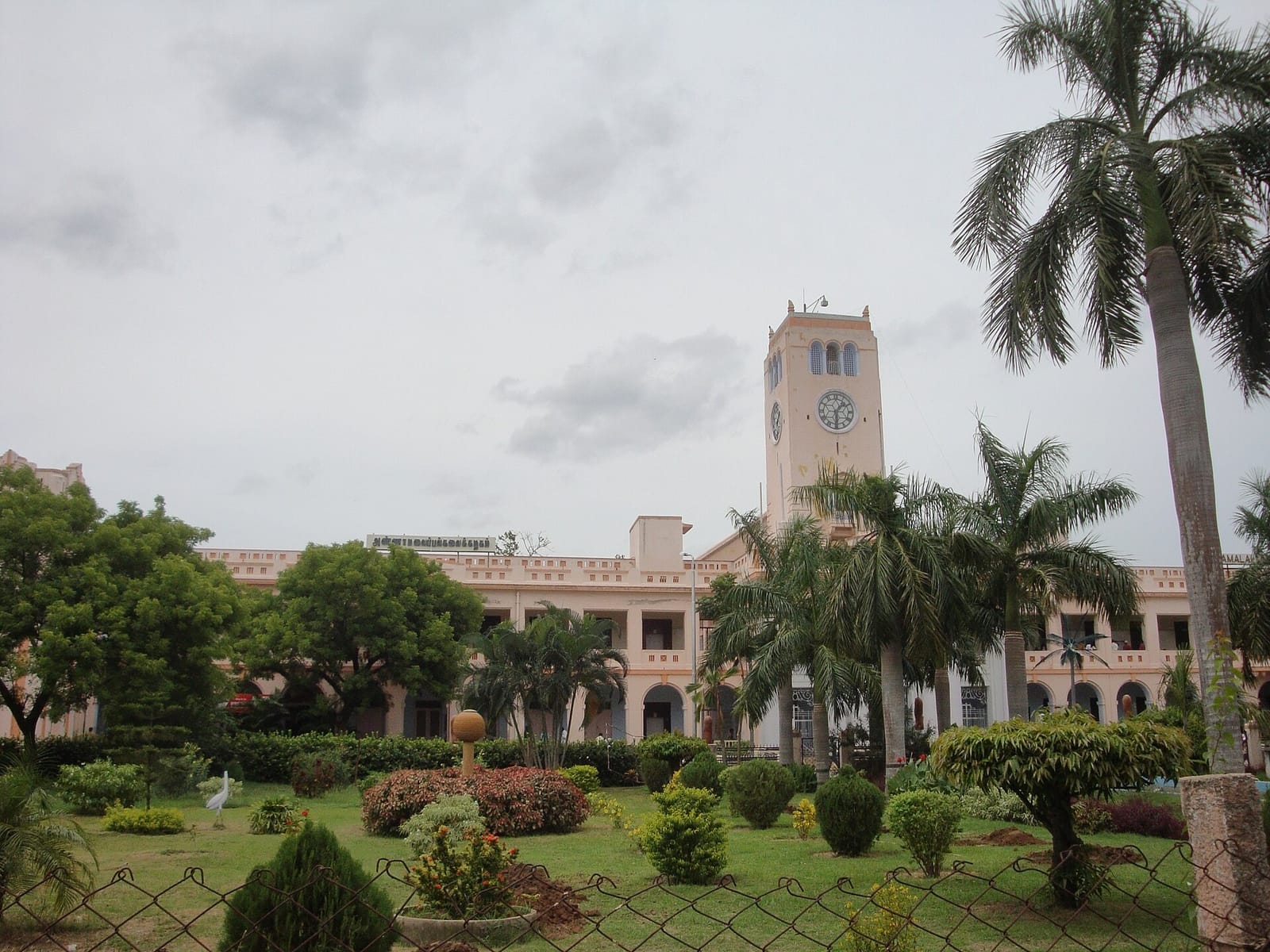 Annamalai University, Chidambaram, which opened in 1929 after a Tamil University Committee studied the idea.