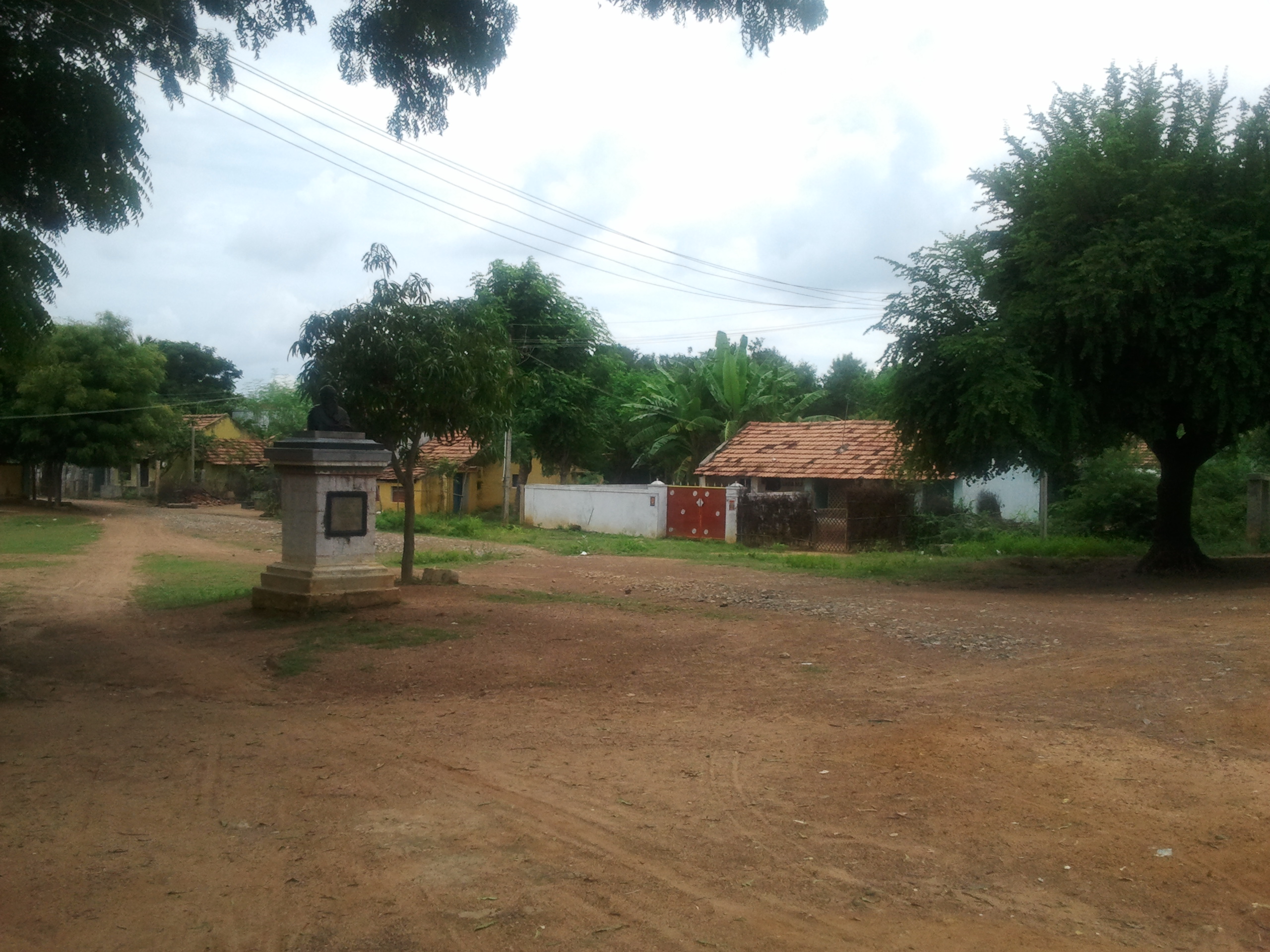 Statue of Periyar E. V. Ramasami at Alampattu