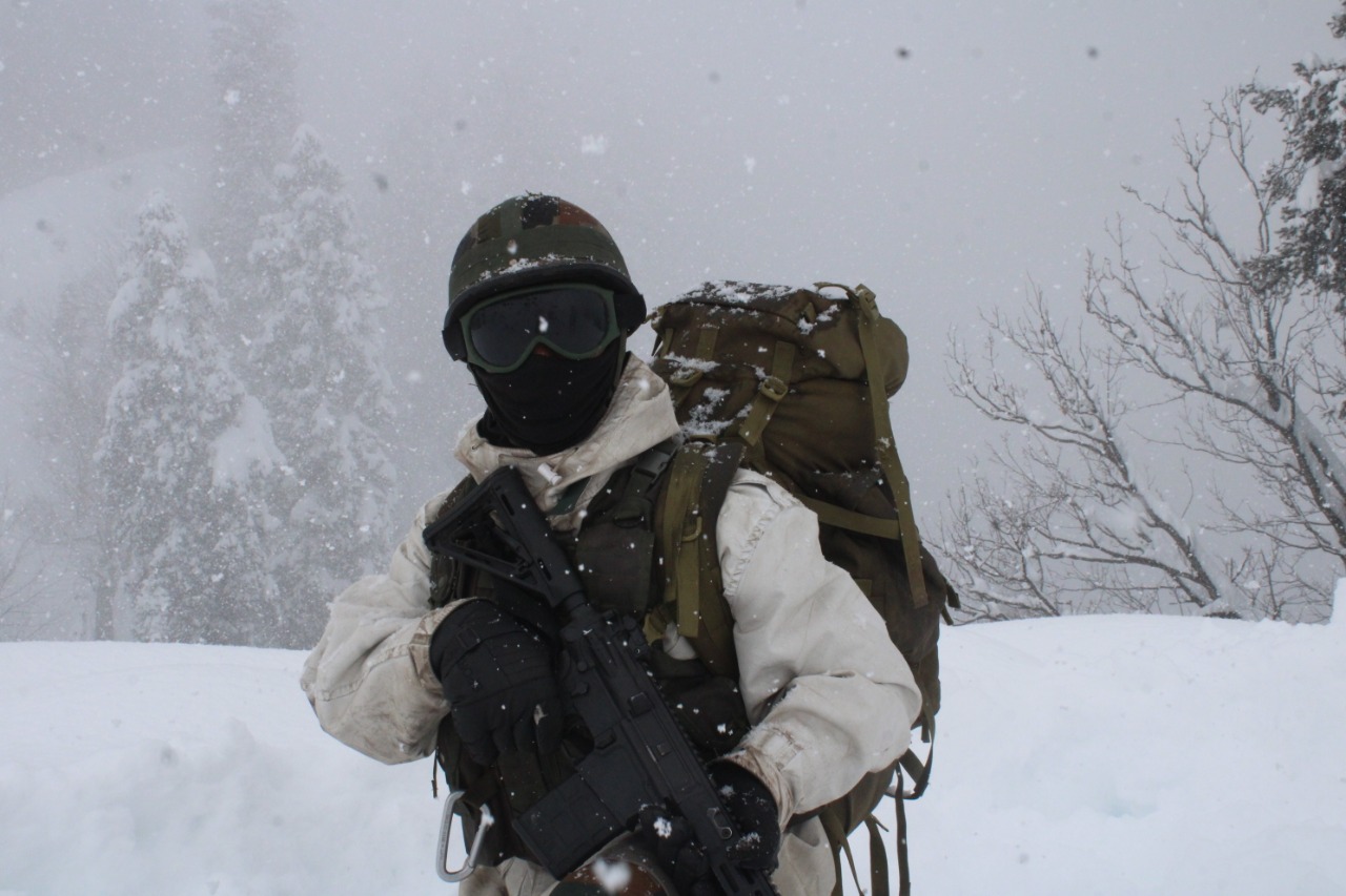 An Indian Army soldier in snow camouflage