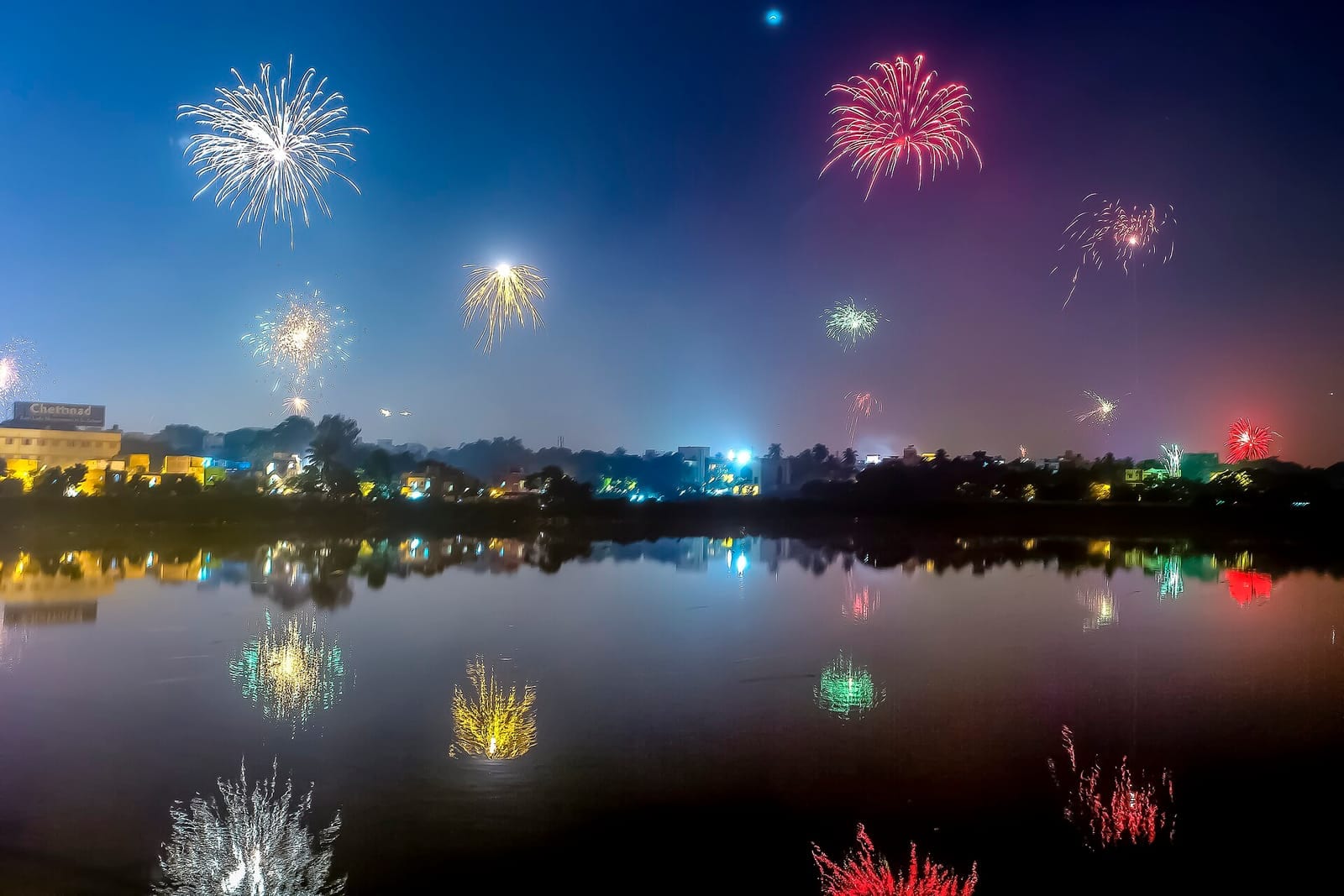 Fireworks lighting up the night sky
